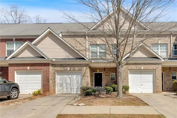 2555 FLAT SHOALS RD 1104
