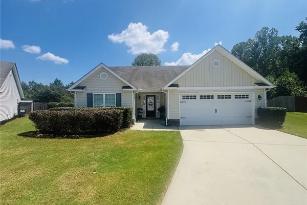 110 MANCHESTER LN