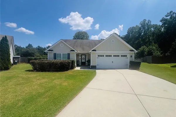 110 MANCHESTER LN