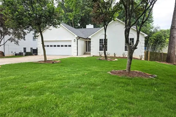 2620 LOGAN WAY