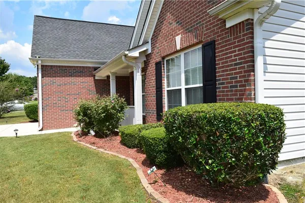 2088 CEDAR WALK DR