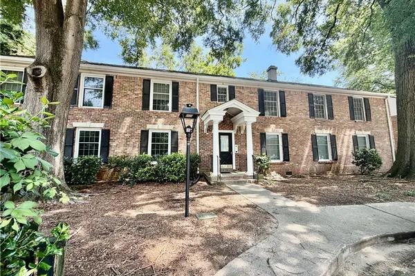 6700 ROSWELL RD 11D