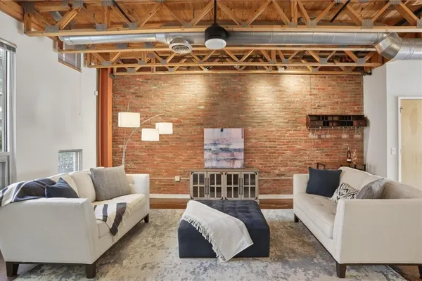 1661 LA FRANCE ST 319