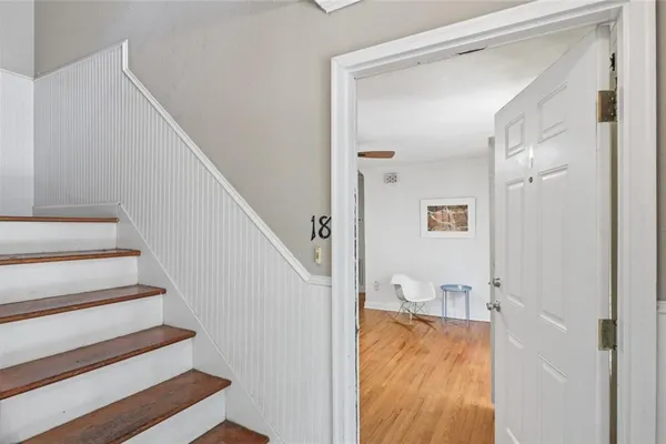 869 BRIARCLIFF RD B 18