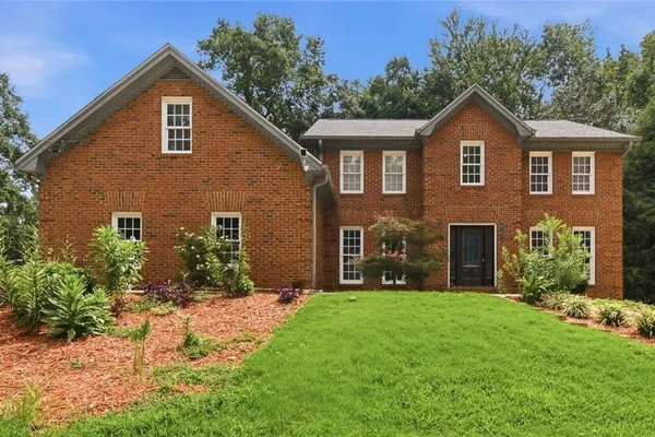 24 PLANTERS DR