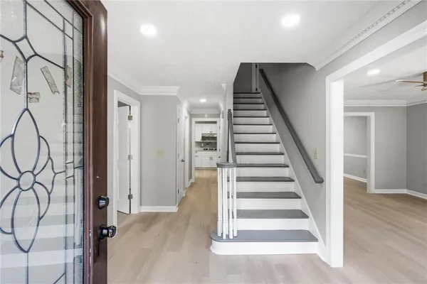 24 PLANTERS DR