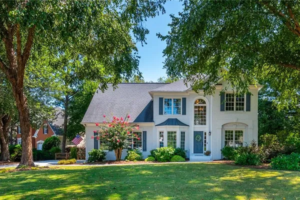 100 COBBLESTONE WAY