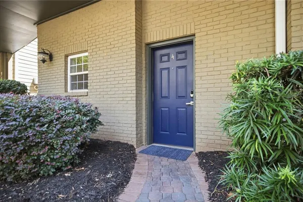 1635 BRIARCLIFF RD 4