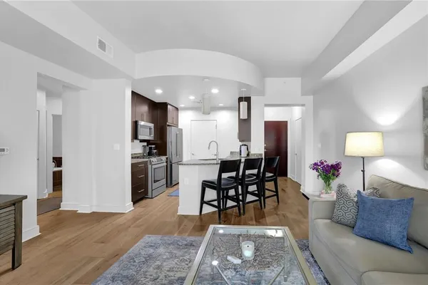 222 12TH ST 701