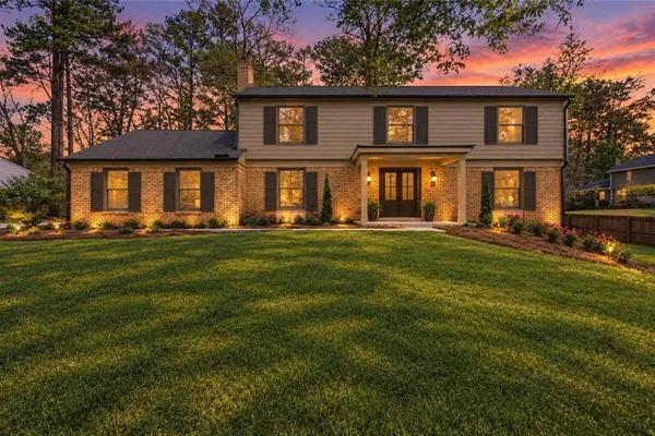 3829 FOX HILLS DR