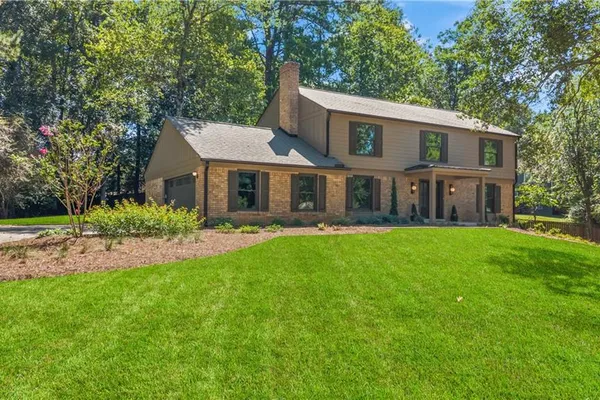 3829 FOX HILLS DR