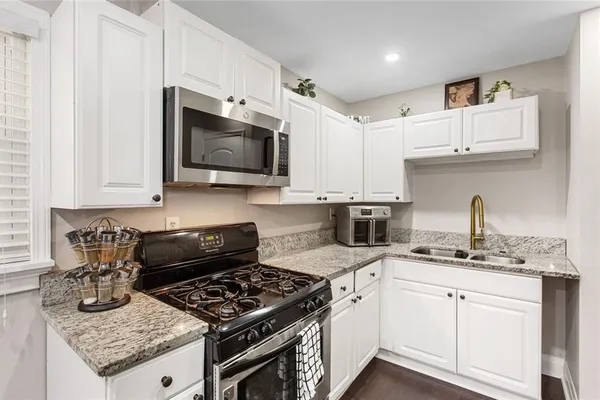 670 MONTCLAIR DR