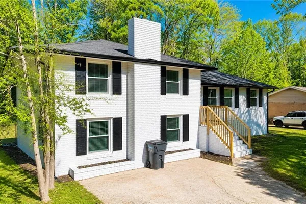 4675 LINCOLN WAY