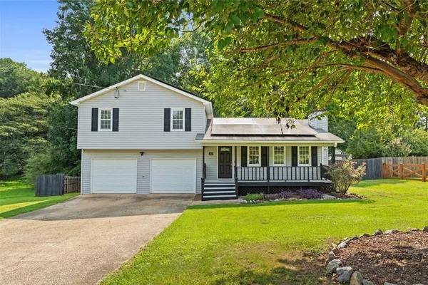 42 ANSLEY DR