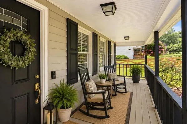 42 ANSLEY DR