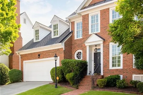 2148 VILLAGE PT