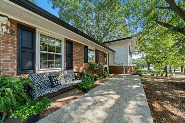20 OAKDALE DR