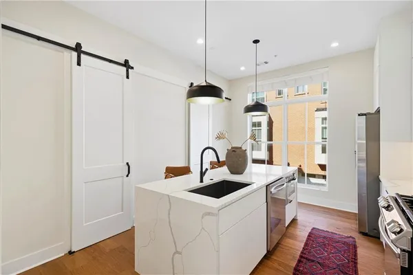 75 BOULEVARD NE 9