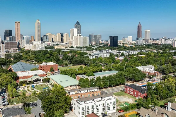 75 BOULEVARD NE 9