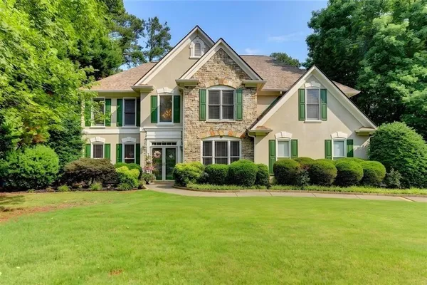 677 RIVER COVE CT