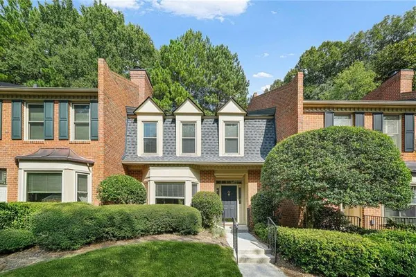 24 PLANTATION DR