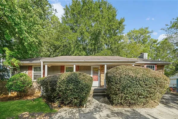 2511 SPRING DR