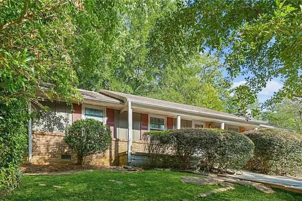 2511 SPRING DR