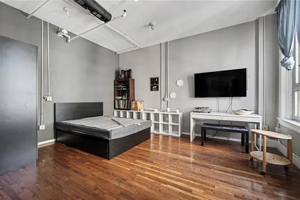 20 MARIETTA ST 9D