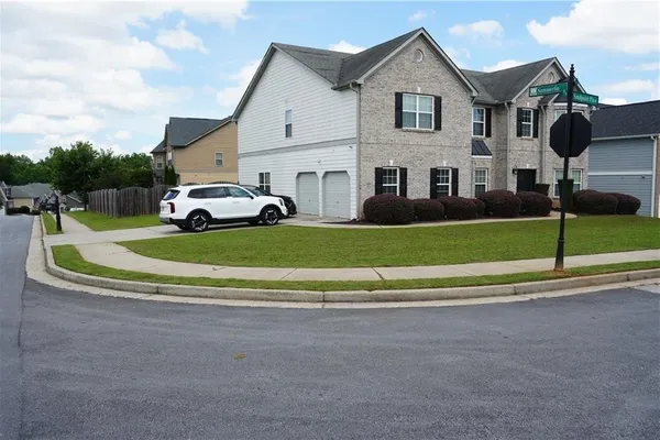 7985 SANDPOINT PL