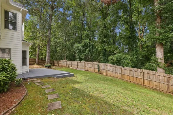 6010 HAMPTON BLUFF WAY