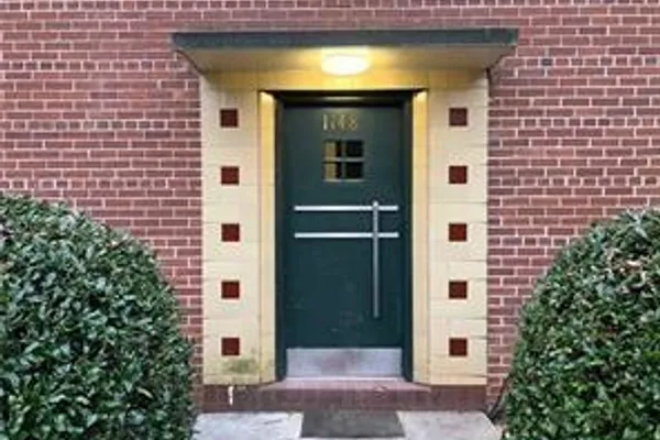1148 BRIARCLIFF RD 1