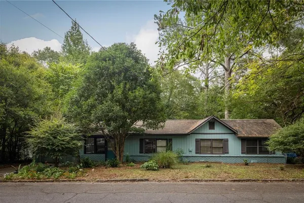 449 MAGNOLIA DR