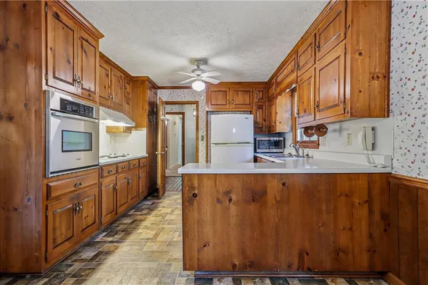 585 BUCKEYE CIR