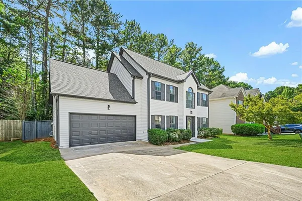5607 MAYFAIR CROSSING DR