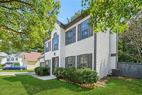 5607 MAYFAIR CROSSING DR