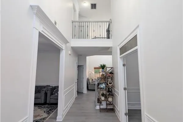 1550 EAGLEROCK DR