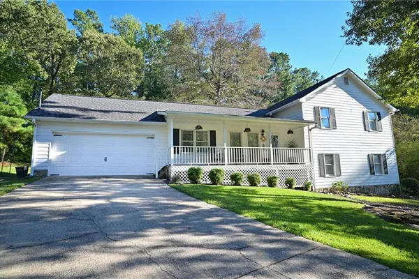 307 ROCKLAND WAY