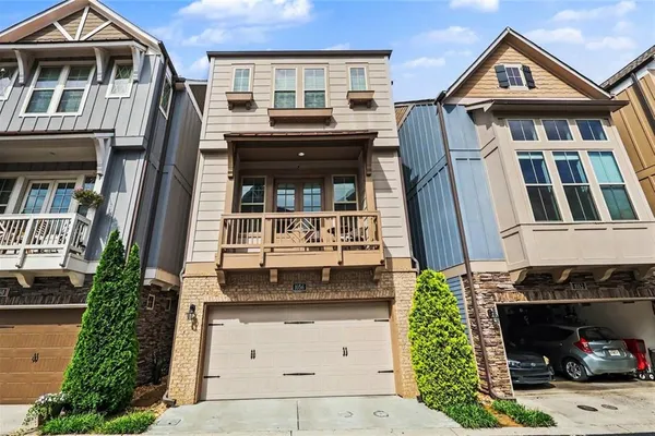 1056 MOOREWOOD LN