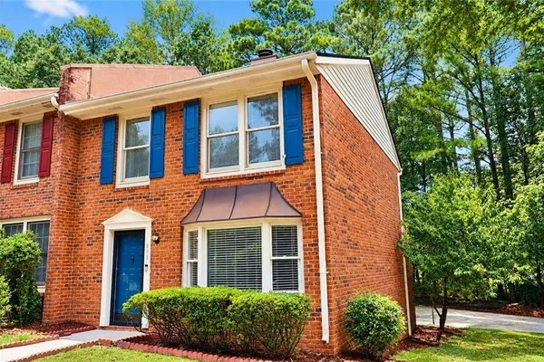 893 CHIPPENDALE LN