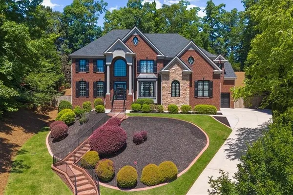 1370 BOOMER CIR