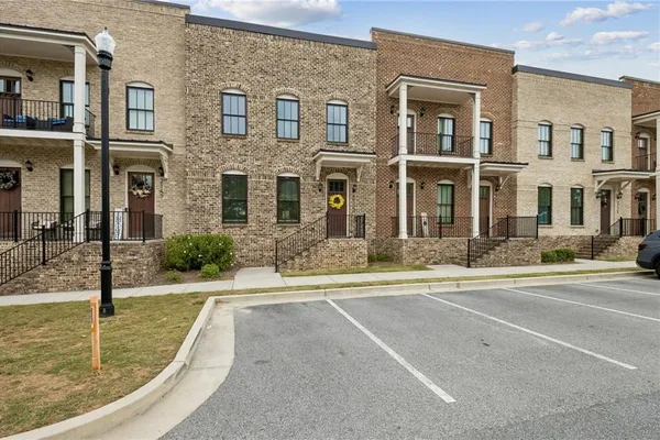 2155 RAIL YARD AVE