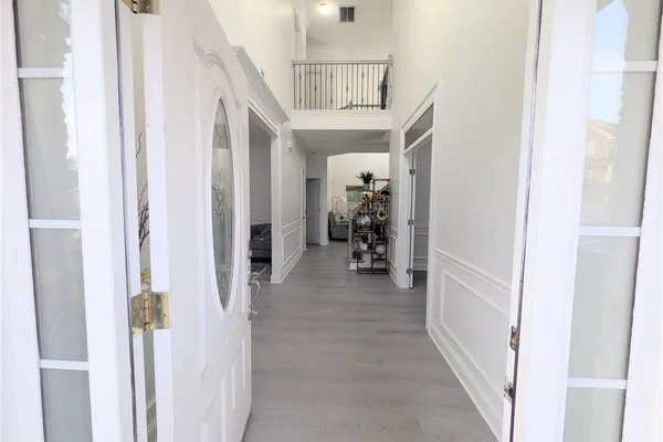 1550 EAGLEROCK DR