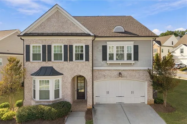 6585 CREEKVIEW CIR