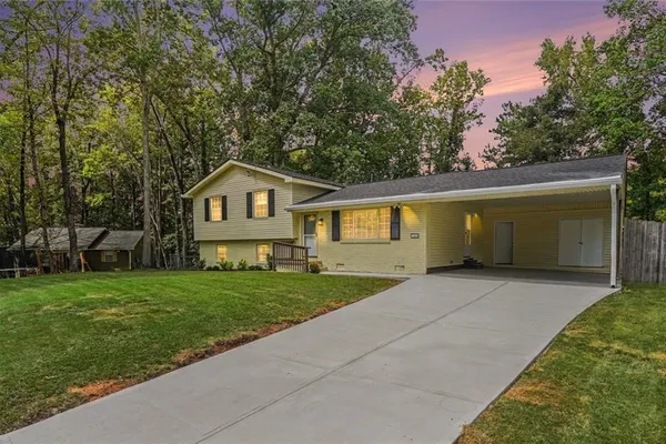 1229 DELEON CT