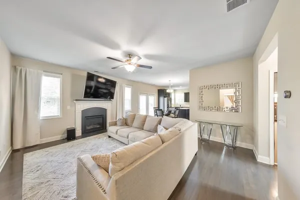 2734 DOUBLE IRON DR