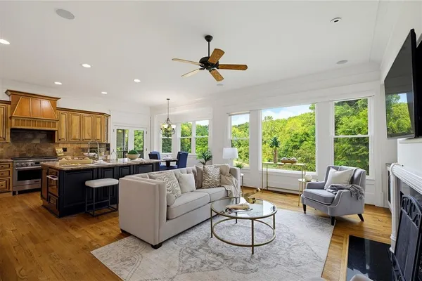 1133 PARK OVERLOOK DR