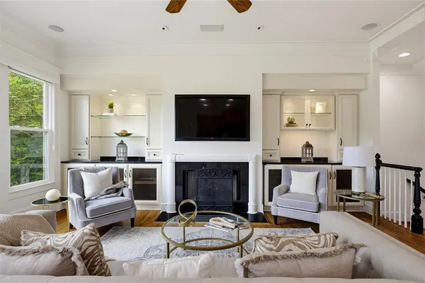 1133 PARK OVERLOOK DR