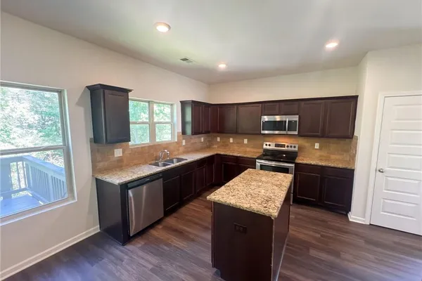 672 MILL CREEK TRL