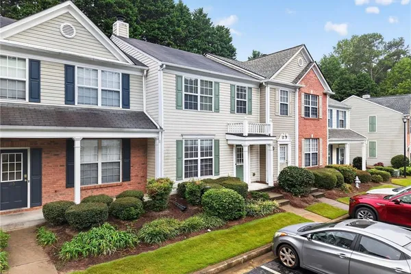 4645 VALAIS CT 116