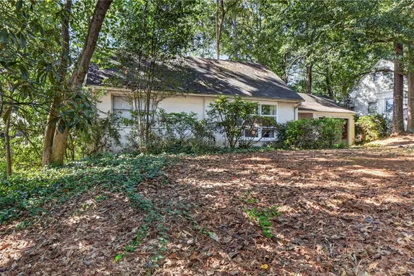 2552 RIDGEWOOD TER